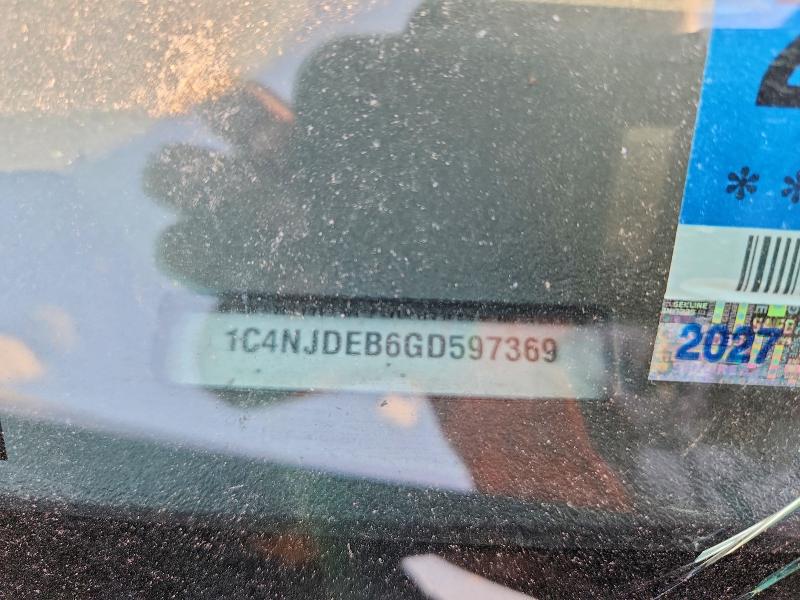 55505066 :رقم المزاد ، 1C4NJDEB6GD597369 vin ، 2016 Jeep Compass مزاد بيع