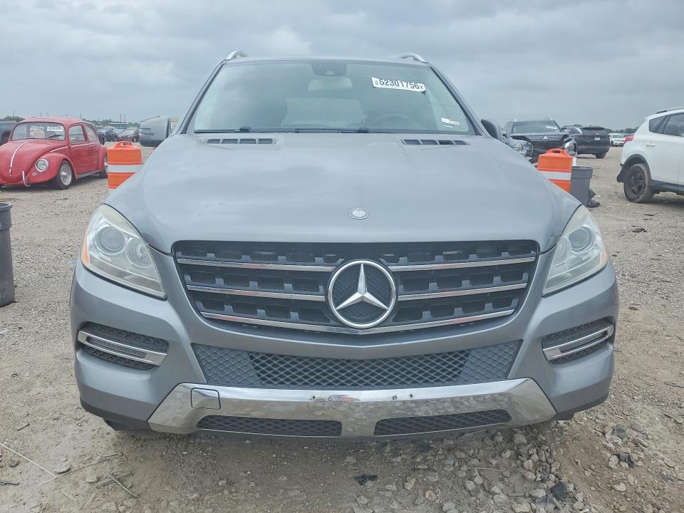 52301756 :رقم المزاد ، 4JGDA5HBXFA562181 vin ، 2015 Mercedes-benz Ml مزاد بيع