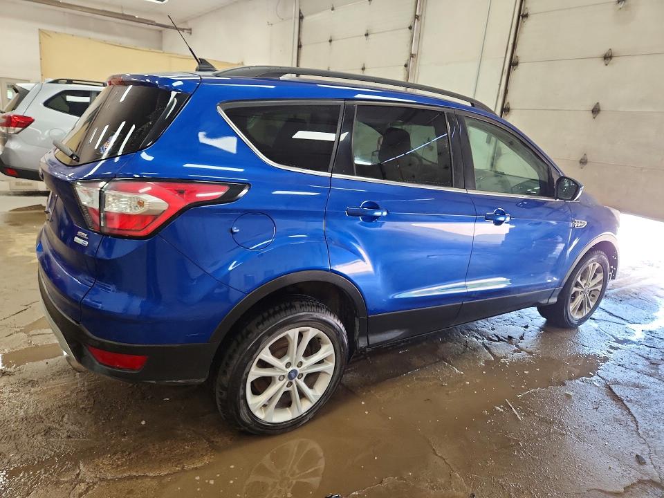 Продажа на аукционе авто 2018 Ford Escape, vin: 1FMCU9HD1JUB54073, номер лота: 54850736