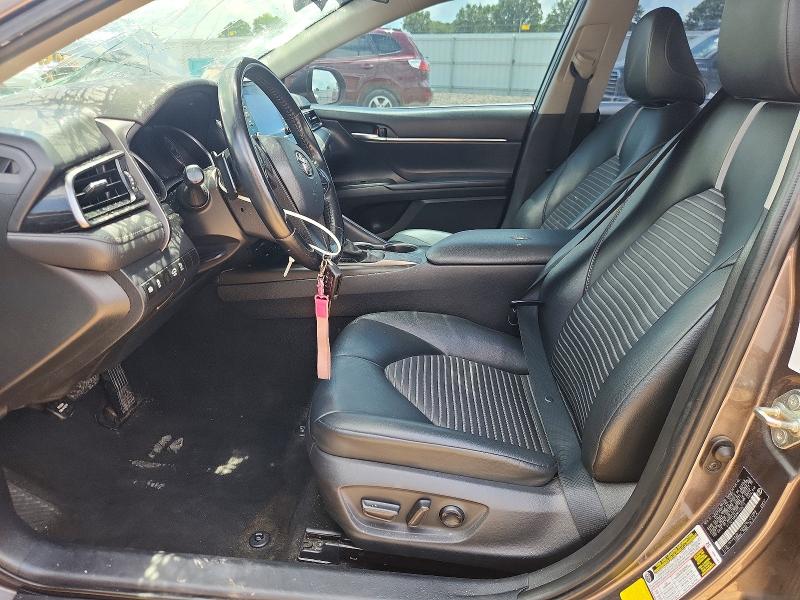 55089616 :رقم المزاد ، 4T1G11AK6MU409213 vin ، 2021 Toyota Camry مزاد بيع