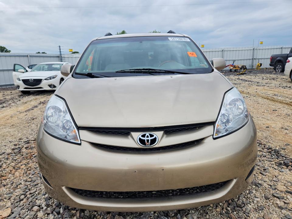 54718816 :رقم المزاد ، 5TDZK22C07S066592 vin ، 2007 Toyota Sienle/xle مزاد بيع