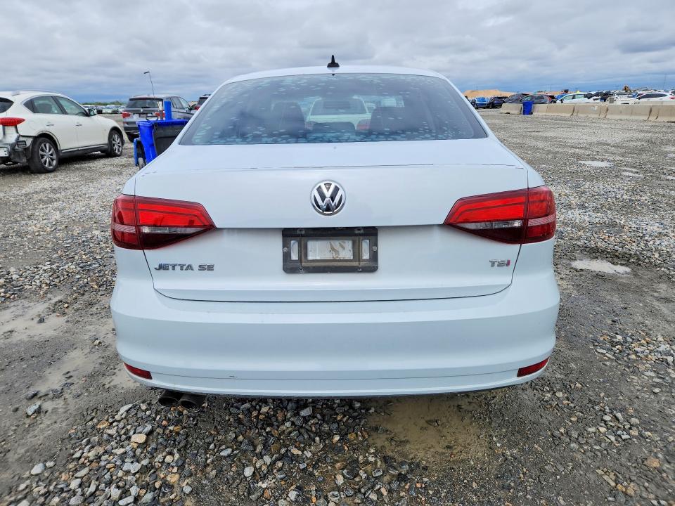 2017 Volkswagen Jetta მანქანა იყიდება აუქციონზე, vin: 3VWB67AJXHM388626, აუქციონის ნომერი: 54189826