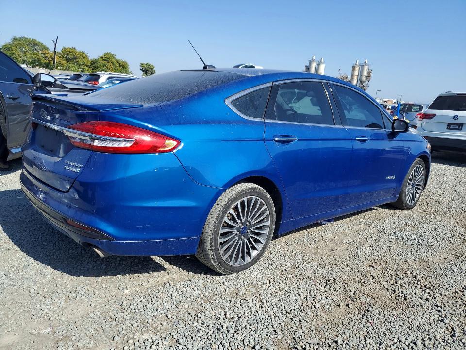 Продажа на аукционе авто 2017 Ford Fusion, vin: 3FA6P0RU8HR382209, номер лота: 54699266