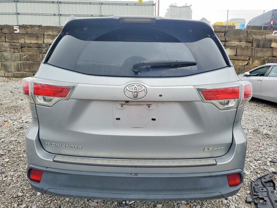 2015 Toyota Highlander მანქანა იყიდება აუქციონზე, vin: 5TDBKRFH2FS087345, აუქციონის ნომერი: 54420876