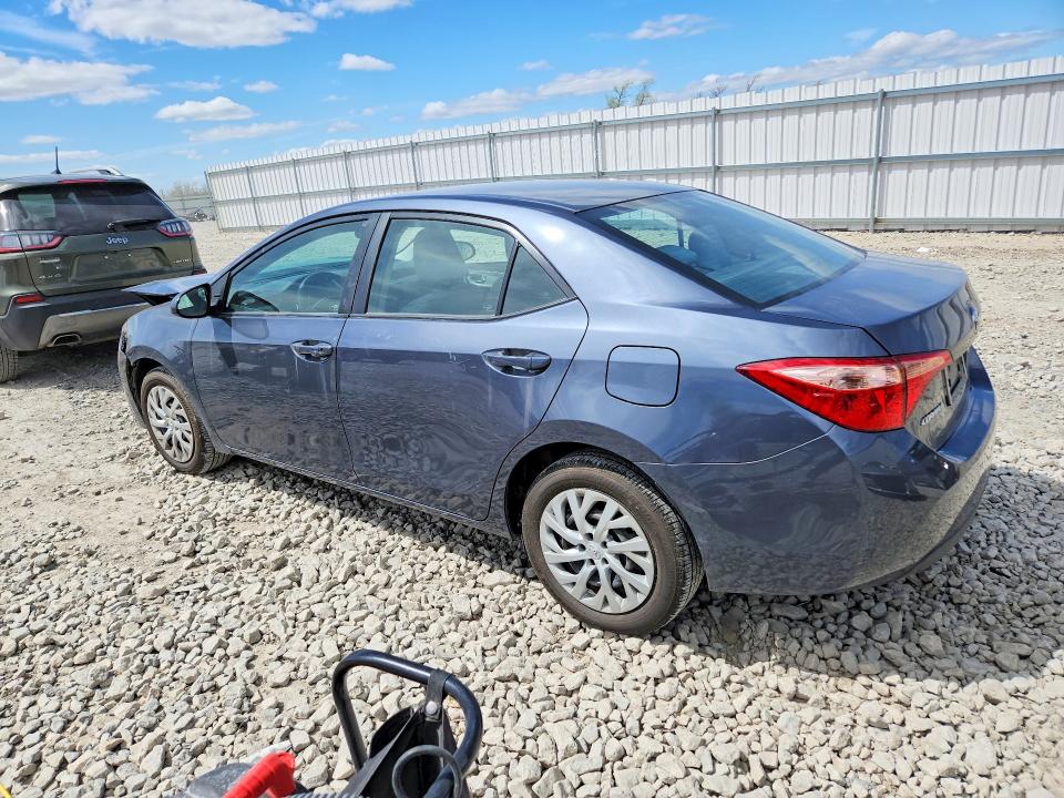 Продаж на аукціоні авто 2017 Toyota Corolla/le, vin: 5YFBURHE9HP688955, номер лоту: 52350306