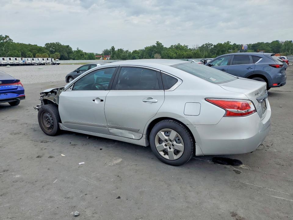 2015 Nissan Altima მანქანა იყიდება აუქციონზე, vin: 1N4AL3AP0FC137333, აუქციონის ნომერი: 53281696