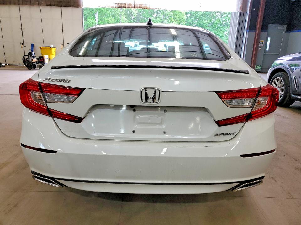 Продажа на аукционе авто 2022 Honda Accord, vin: 1HGCV1F36NA091381, номер лота: 54695336