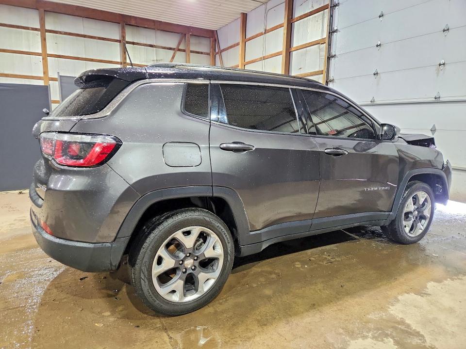 51864786 :رقم المزاد ، 3C4NJDCB6KT733828 vin ، 2019 Jeep Compass مزاد بيع
