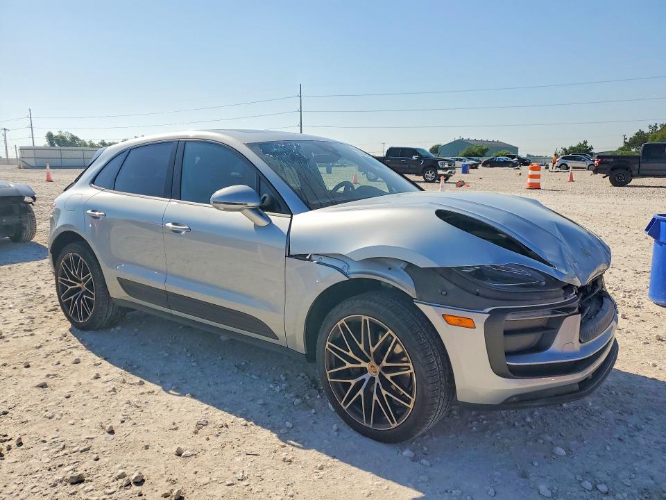53186116 :رقم المزاد ، WP1AA2A58RLB01708 vin ، 2024 Porsche Macan مزاد بيع