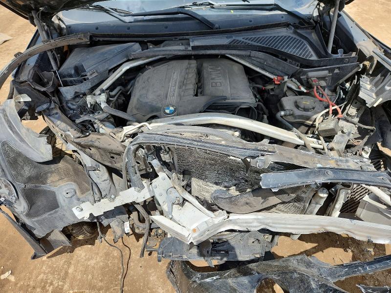 52524726 :رقم المزاد ، 5UXKR0C54F0K71396 vin ، 2015 Bmw X5 مزاد بيع