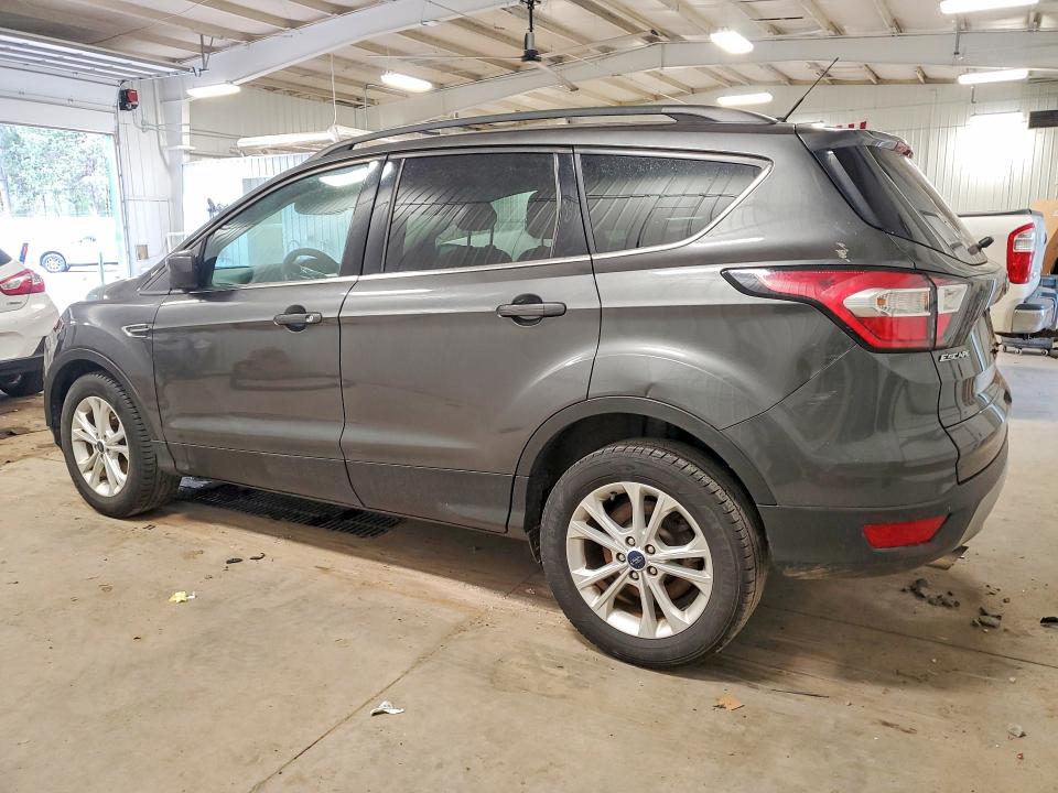 2018 Ford Escape მანქანა იყიდება აუქციონზე, vin: 1FMCU0GD9JUB76254, აუქციონის ნომერი: 51864426
