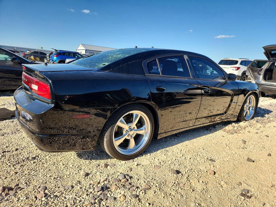 52894366 :رقم المزاد ، 2C3CDXAT1DH586247 vin ، 2013 Dodge Charger مزاد بيع