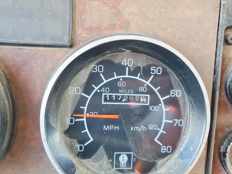 53256816 :رقم المزاد ، 1XKDDT9X04J059710 vin ، 2004 Kenworth T800 مزاد بيع