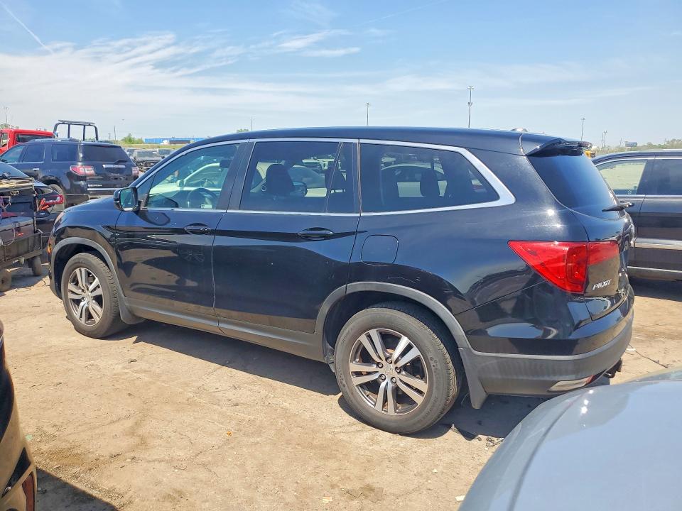 54823426 :رقم المزاد ، 5FNYF6H53JB052147 vin ، 2018 Honda Pilot مزاد بيع