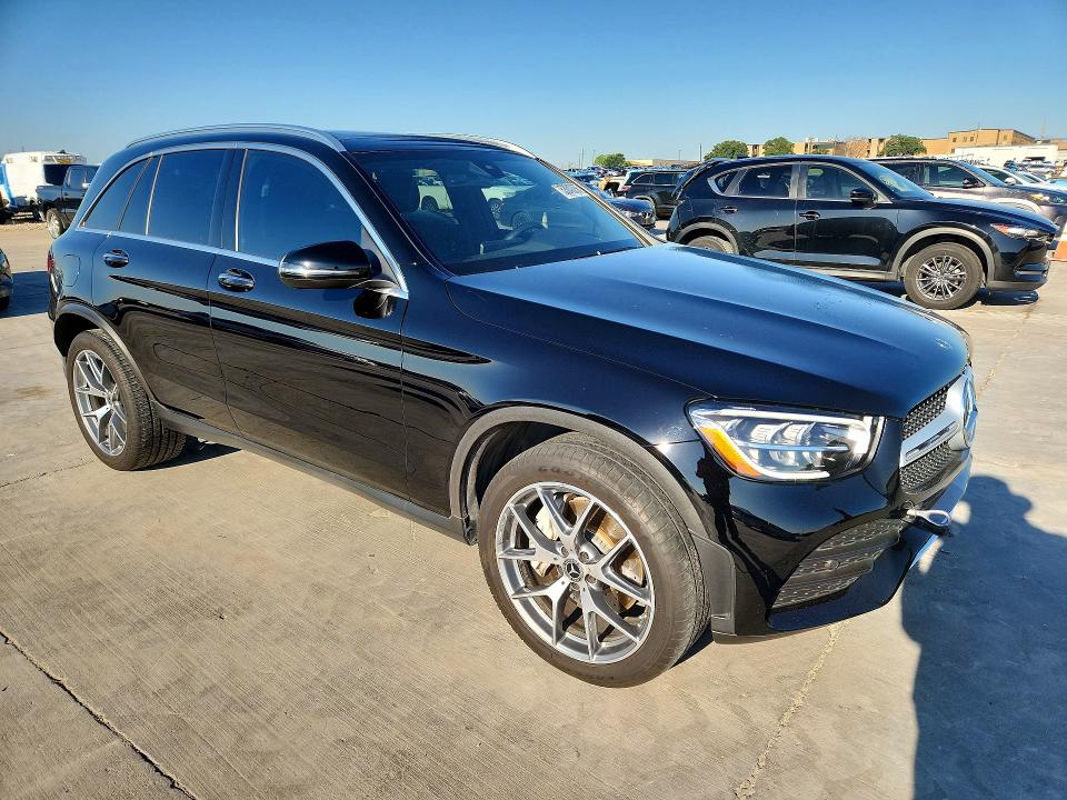 53040256 :رقم المزاد ، W1N0G8EB8LF833690 vin ، 2020 Mercedes-benz Glc مزاد بيع