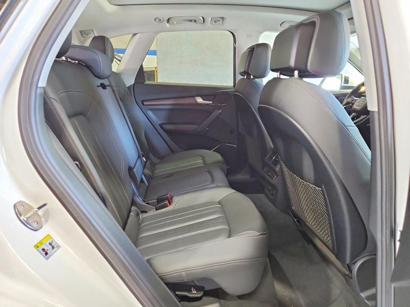53979366 :رقم المزاد ، WA1AAAFYXM2004209 vin ، 2021 Audi Q5 مزاد بيع