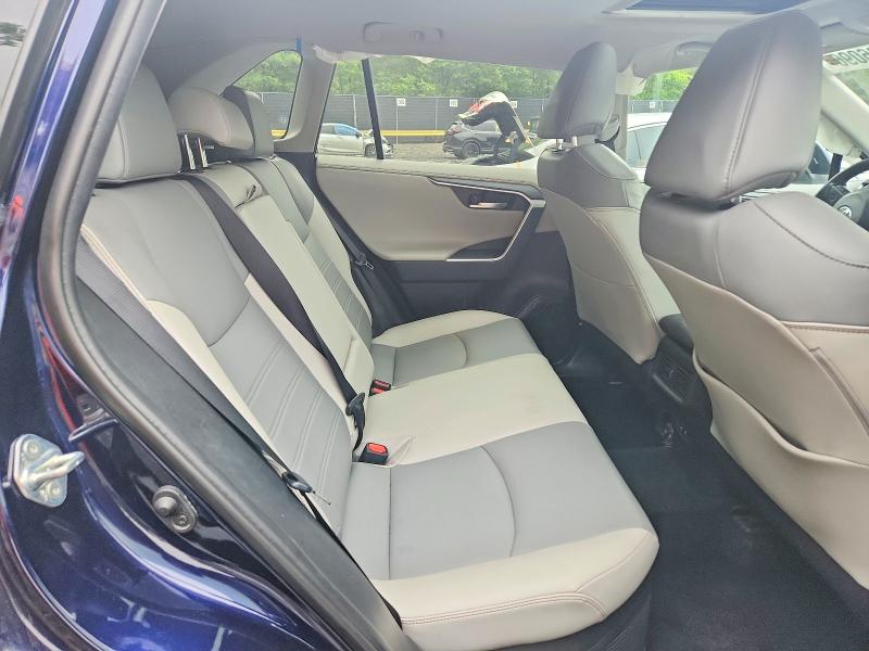 52726096 :رقم المزاد ، 2T3DWRFV2KW014911 vin ، 2019 Toyota Rav4 مزاد بيع
