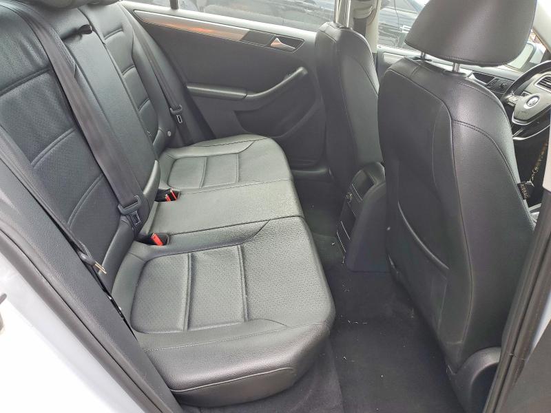 Продажа на аукционе авто 2017 Volkswagen Jetta, vin: 3VWDB7AJXHM266773, номер лота: 52635866