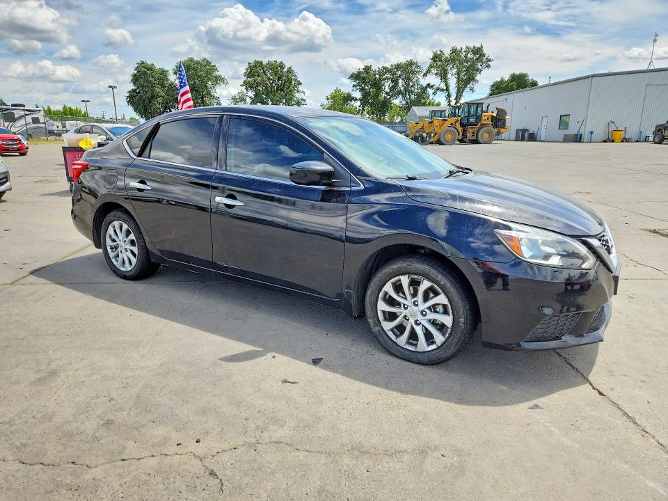 Продажа на аукционе авто 2018 Nissan Sentra, vin: 3N1AB7AP5JL653062, номер лота: 55328476