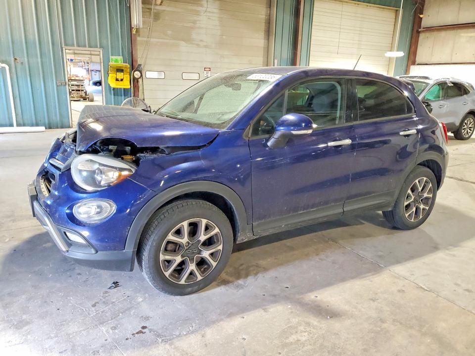 53102036 :رقم المزاد ، ZFBCFYCT0GP331606 vin ، 2016 Fiat 500x مزاد بيع