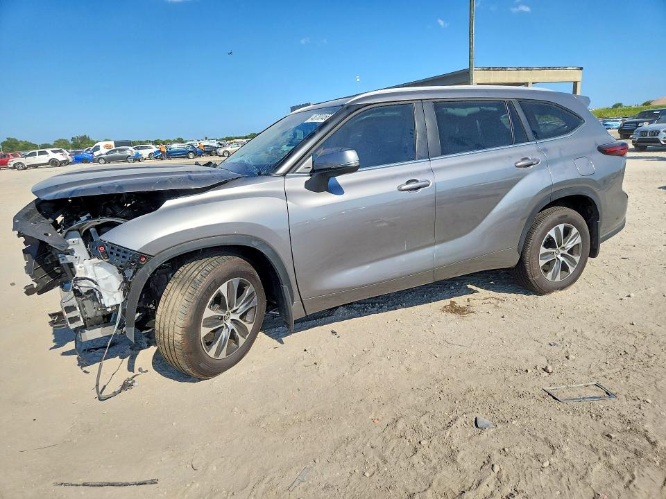 46780466 :رقم المزاد ، 5TDKDRBH6TS598911 vin ، 2026 Toyota Highlander مزاد بيع