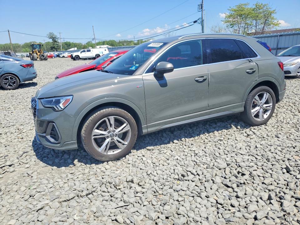 51353886 :رقم المزاد ، WA1EECF35L1023504 vin ، 2020 Audi Q3 مزاد بيع