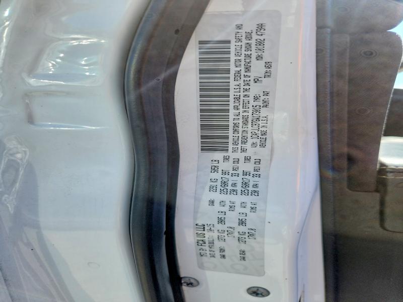 52439876 :رقم المزاد ، 1C4PJLCB7GW173015 vin ، 2016 Jeep Cherokee مزاد بيع