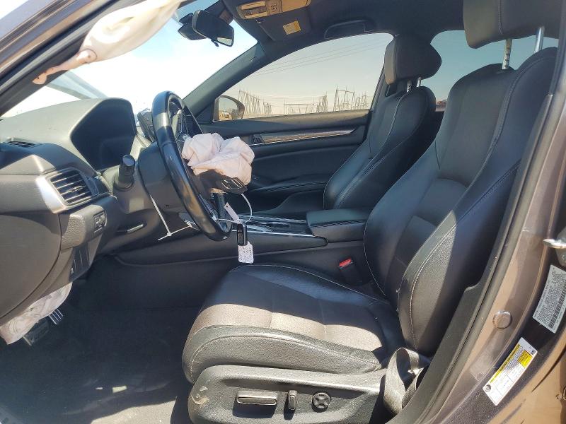 Продажа на аукционе авто 2018 Honda Accord, vin: 1HGCV1F3XJA228929, номер лота: 54146176