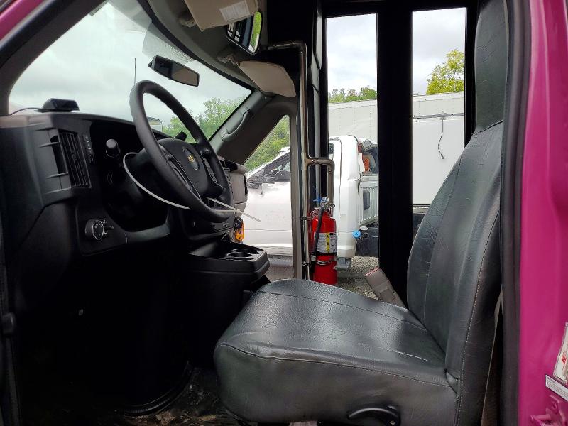 52705716 :رقم المزاد ، 1GB3G3BG0C1135423 vin ، 2012 Chev Express مزاد بيع