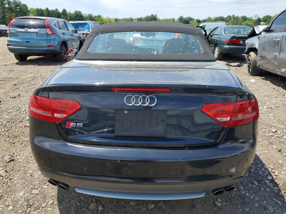 53078846 :رقم المزاد ، WAUCGAFH6BN015858 vin ، 2011 Audi S5 مزاد بيع
