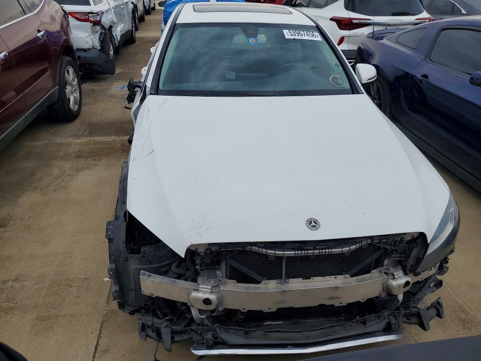 53967456 :رقم المزاد ، 55SWF4JB1JU264295 vin ، 2018 Mercedes-benz C مزاد بيع