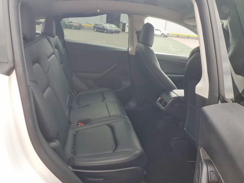 52705136 :رقم المزاد ، 5YJYGAEE0MF232081 vin ، 2021 Tesla Model Y مزاد بيع