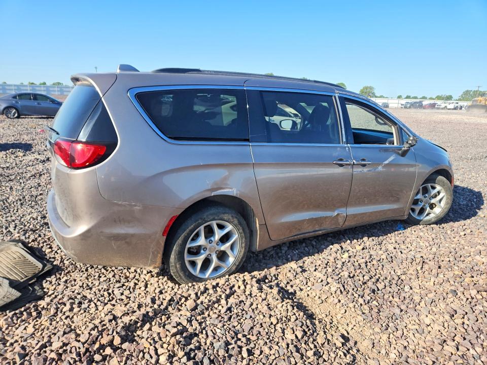 2017 Chrysler Pacifica მანქანა იყიდება აუქციონზე, vin: 2C4RC1BG1HR795950, აუქციონის ნომერი: 53258596