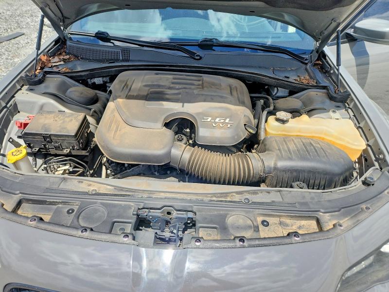Продаж на аукціоні авто 2018 Chrysler 300, vin: 2C3CCABG0JH151510, номер лоту: 52376446