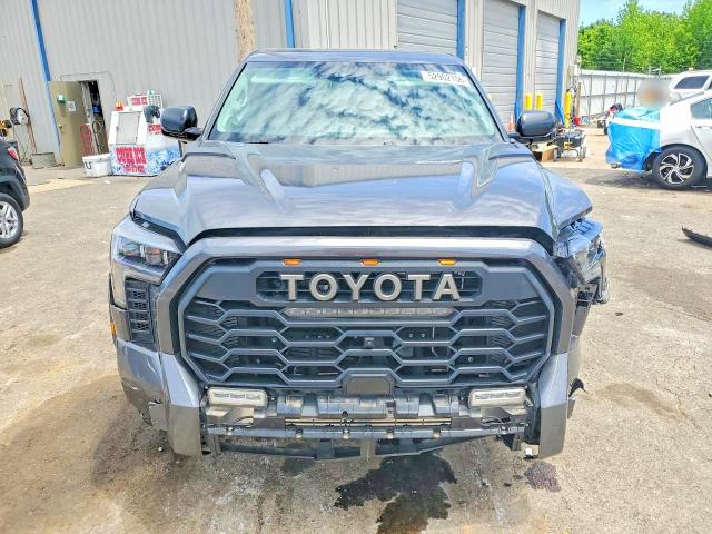 Продажа на аукционе авто 2023 Toyota Tundra, vin: 5TFPC5DB0PX020958, номер лота: 52902156