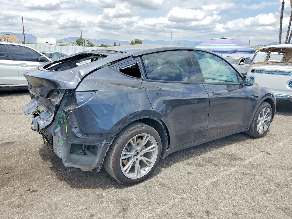 Продажа на аукционе авто 2024 Tesla Model Y, vin: 7SAYGDED8RF032889, номер лота: 55556366