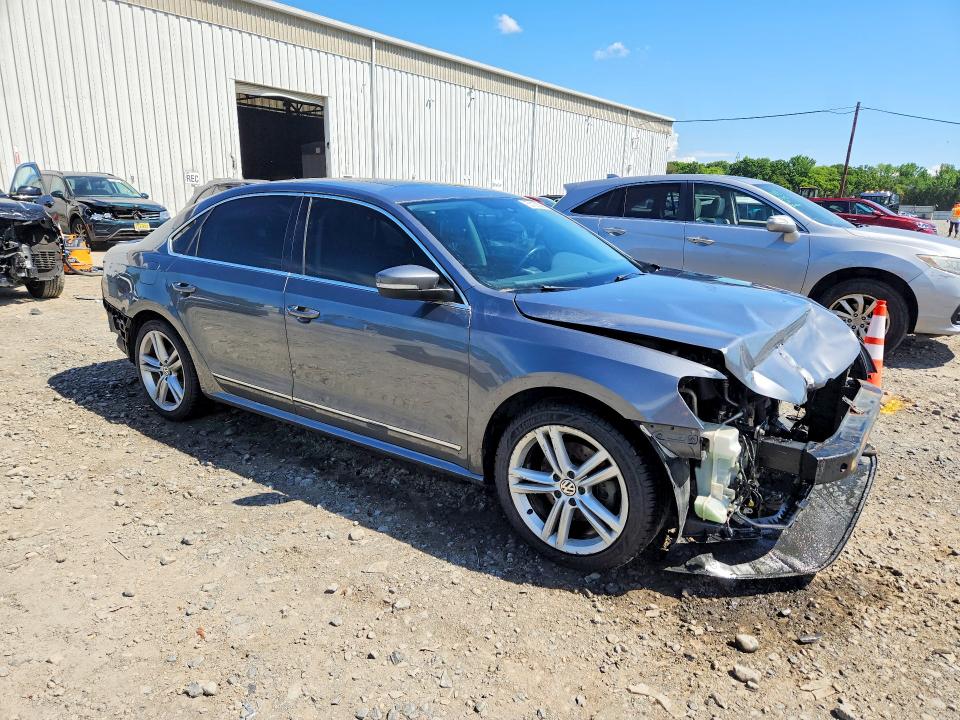 2013 Volkswagen Passat მანქანა იყიდება აუქციონზე, vin: 1VWCN7A35DC085385, აუქციონის ნომერი: 55132526