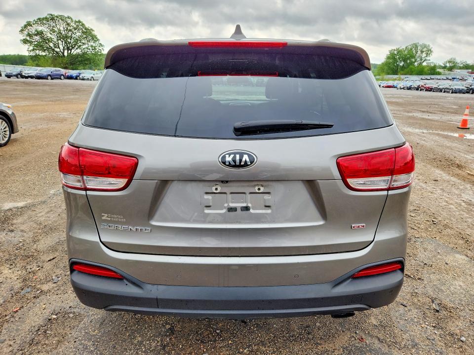 53601716 :رقم المزاد ، 5XYPG4A34HG205112 vin ، 2017 Kia Sorento مزاد بيع