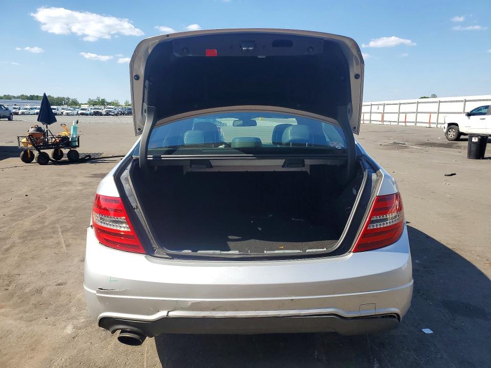 Продаж на аукціоні авто 2014 Mercedes-benz C, vin: WDDGF4HB5EA928212, номер лоту: 53387166