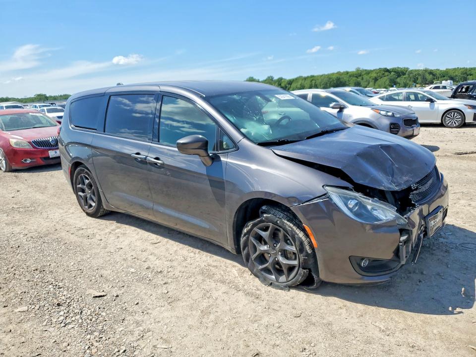 Продажа на аукционе авто 2018 Chrysler Pacifica, vin: 2C4RC1FG0JR287419, номер лота: 52941896