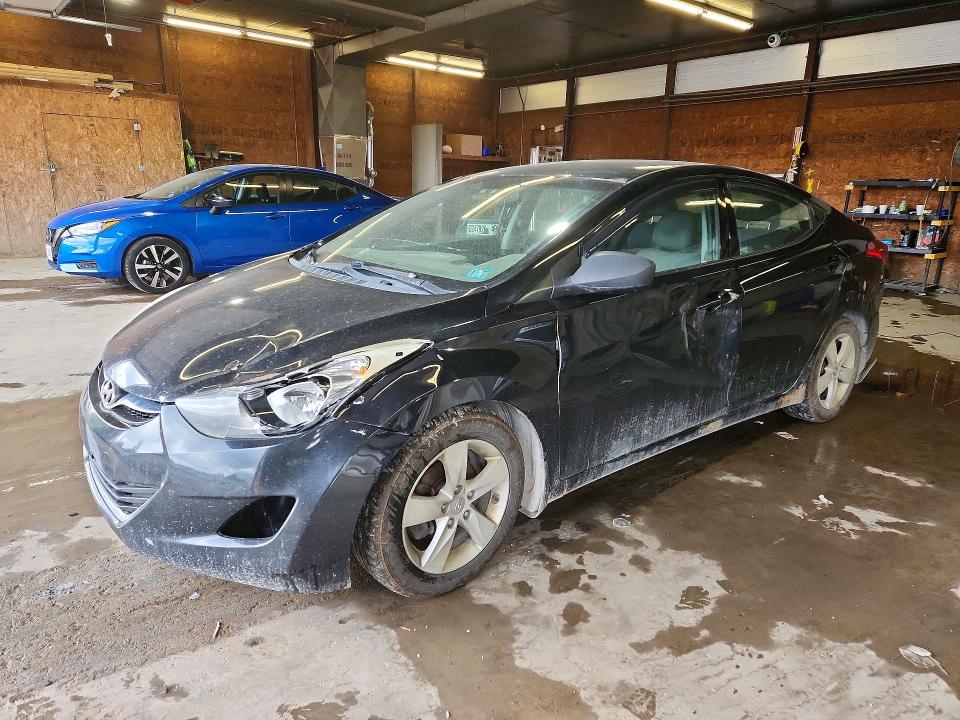 2013 Hyundai Elantra მანქანა იყიდება აუქციონზე, vin: KMHDH4AE9DU628693, აუქციონის ნომერი: 53051746