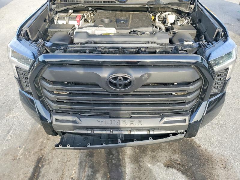 52653336 :رقم المزاد ، 5TFLA5DB2NX053946 vin ، 2022 Toyota Tundra مزاد بيع