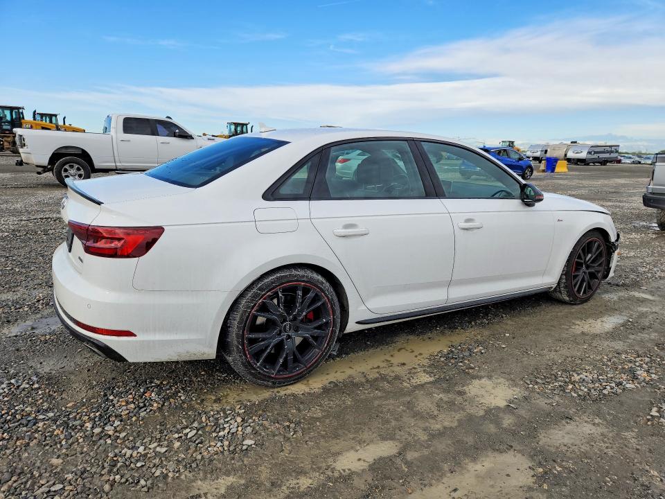Продаж на аукціоні авто 2019 Audi A4, vin: WAUENAF4XKA065116, номер лоту: 52725456