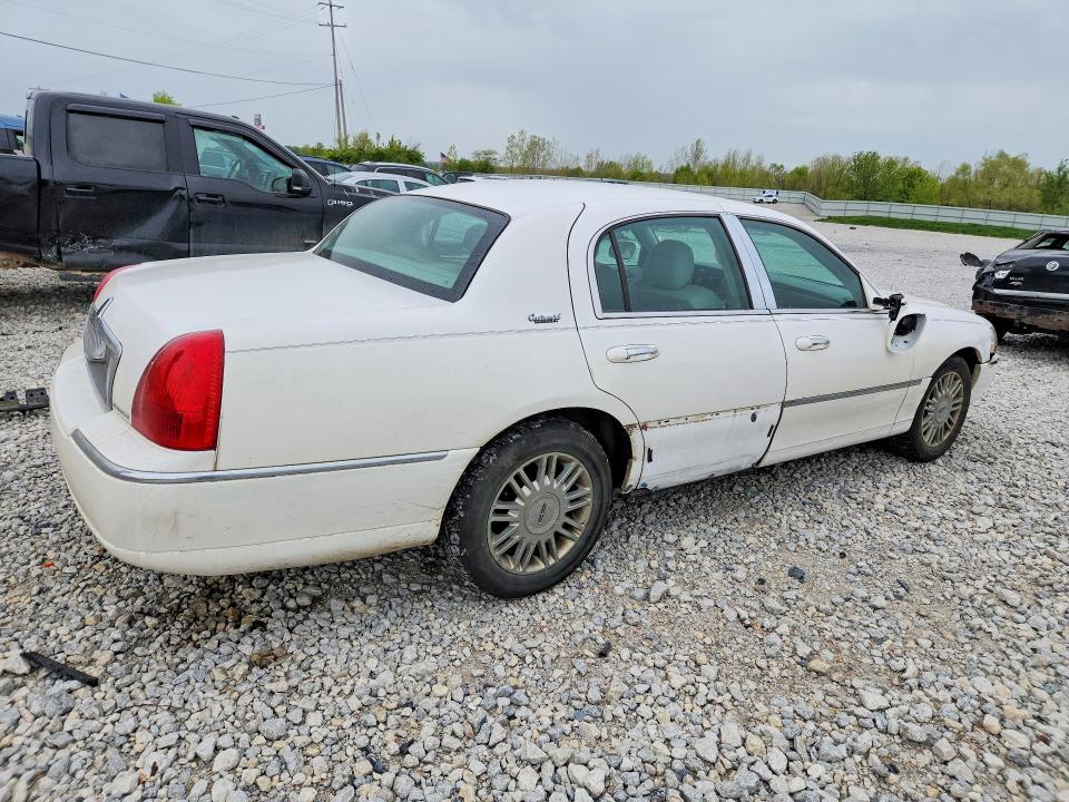 Aukcja sprzedaży 2010 Lincoln Town Car, vin: 2LNBL8CV2AX752562, numer aukcji: 53003526