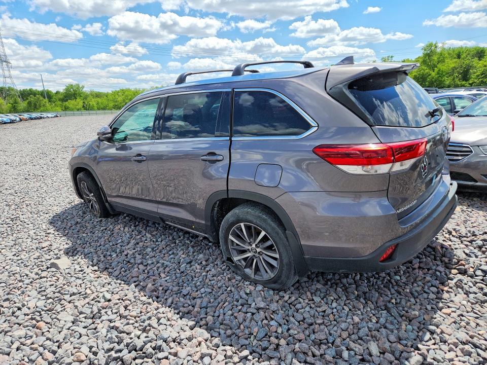 Продаж на аукціоні авто 2019 Toyota Highlander, vin: 5TDJZRFH3KS581277, номер лоту: 48686716