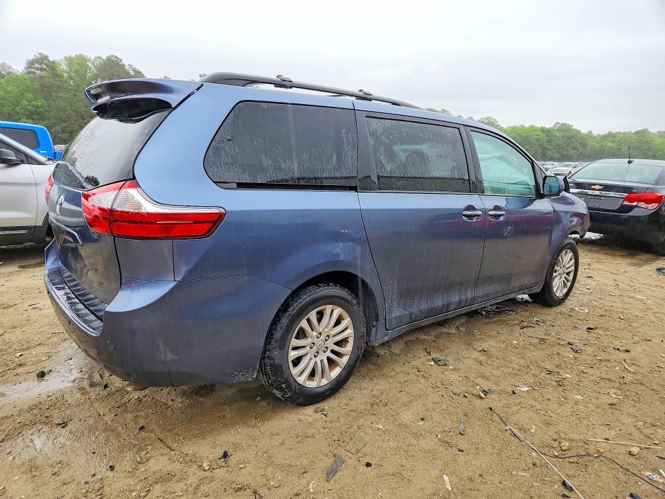 52701356 :رقم المزاد ، 5TDYK3DC0FS584117 vin ، 2015 Toyota Sienna مزاد بيع