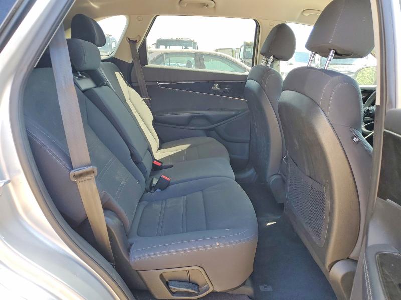 2018 Kia Sorento მანქანა იყიდება აუქციონზე, vin: 5XYPG4A31JG345057, აუქციონის ნომერი: 52091756