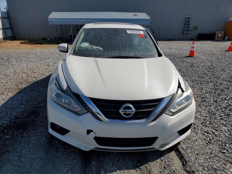 Продаж на аукціоні авто 2016 Nissan Altima, vin: 1N4AL3AP5GC290680, номер лоту: 52606896