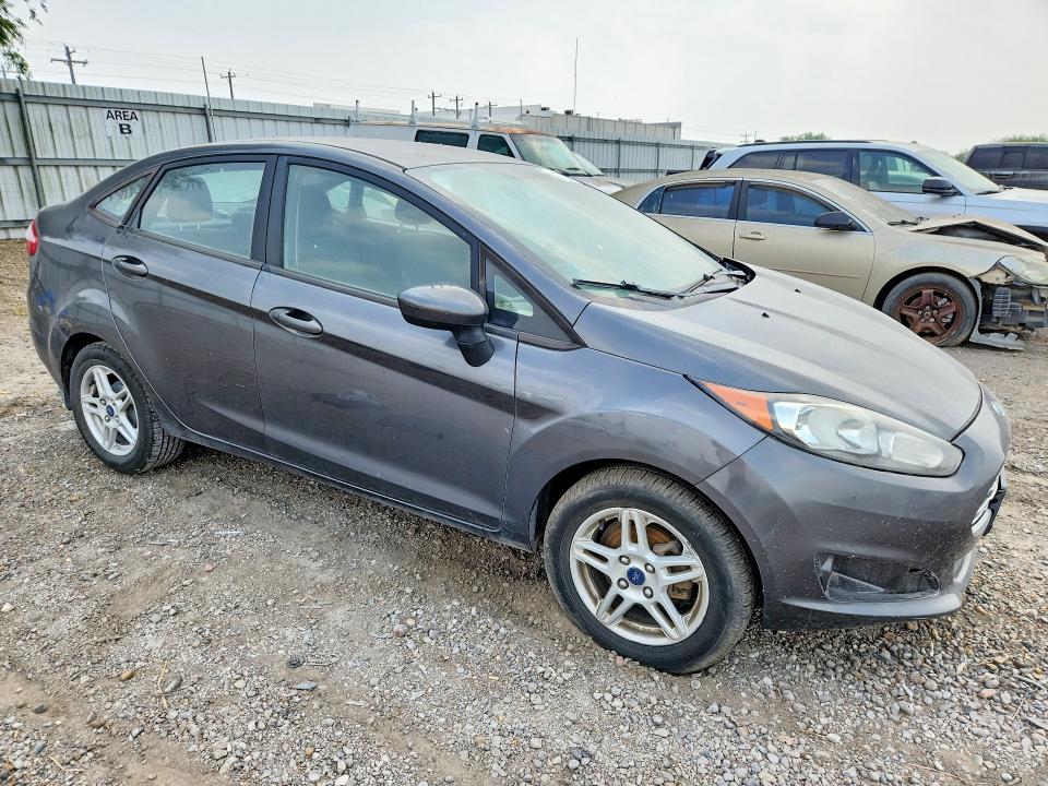 Продажа на аукционе авто 2017 Ford Fiesta, vin: 3FADP4BJ0HM132782, номер лота: 52493086