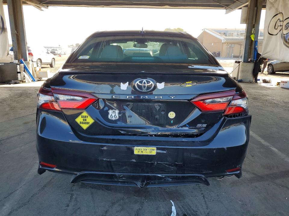 Продажа на аукционе авто 2021 Toyota Camry, vin: 4T1T11AK0MU487159, номер лота: 53665056